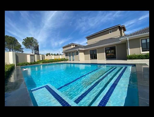 3 BEDROOM TOWNHOUSE FOR SALE IN FOURWAYS